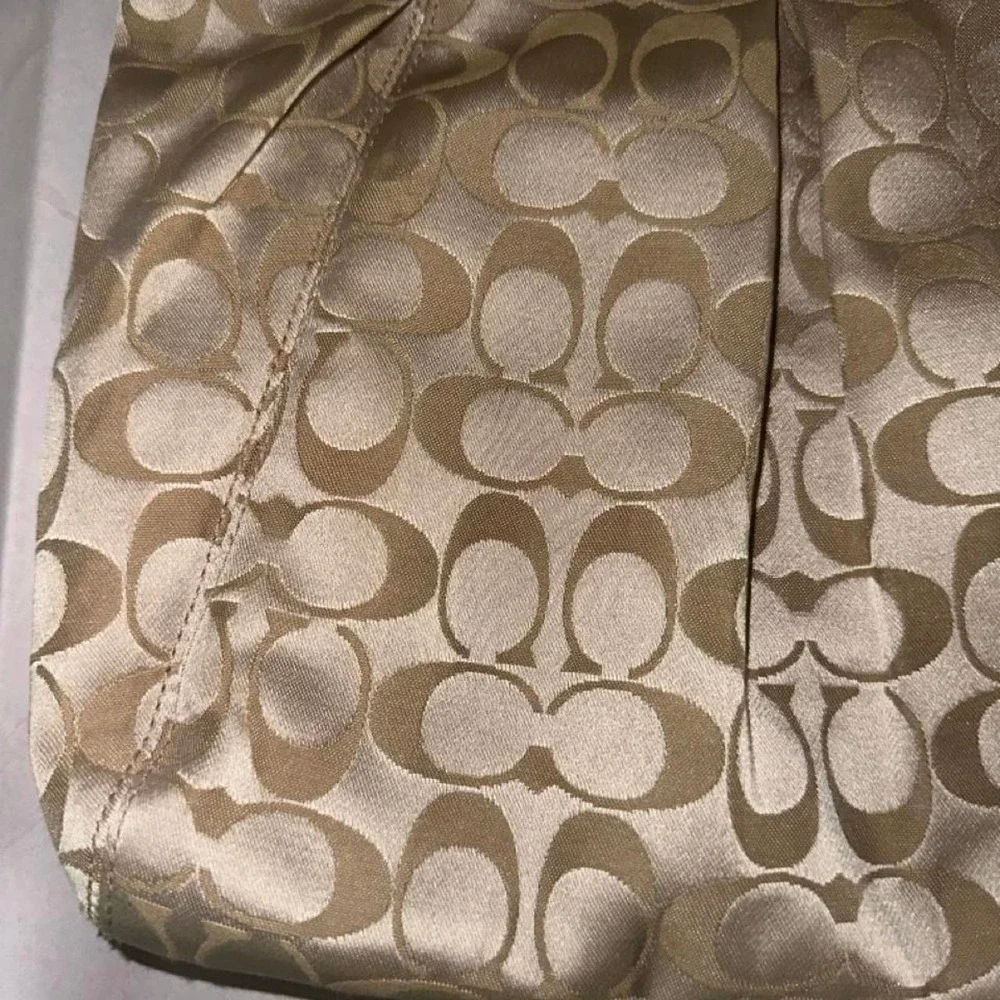 authentic vintage Coach Ashley Signature Hippie Shoulder Bag.